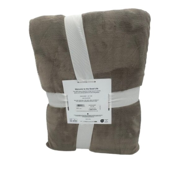 NWT UGG Novah Queen Blanket - Color Light Fawn - 92" x 96" - Picture 2 of 6